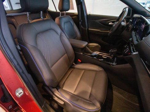 Certified 2024 Buick Envista Sport Touring image 17