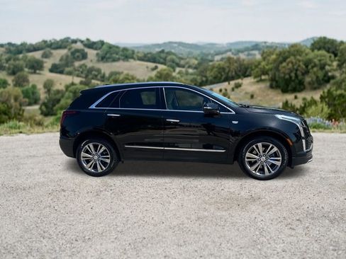 Used 2023 Cadillac XT5 Premium Luxury w/ Technology Package FWD image 11