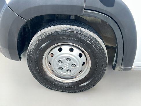 Used 2023 RAM ProMaster 2500 FWD image 13