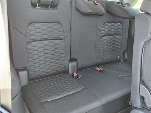 Used 2025 Nissan Pathfinder SV image 15