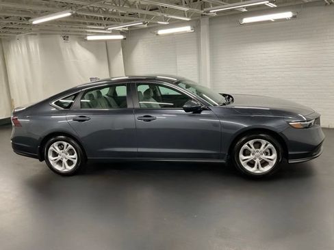Used 2025 Honda Accord LX image 6
