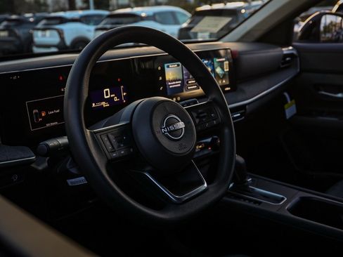 New 2026 Nissan Kicks SV image 14