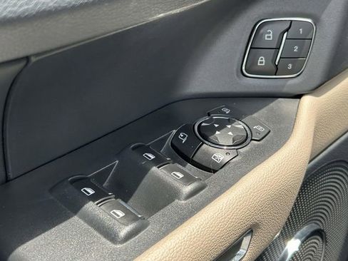 Used 2022 Ford Expedition Limited RWD image 12