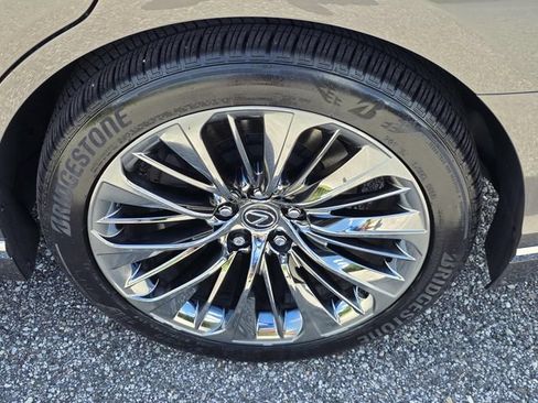 Certified 2023 Lexus LS 500 w/ Interior Upgrade Package RWD image 39