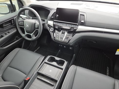 New 2026 Honda Odyssey Touring image 28