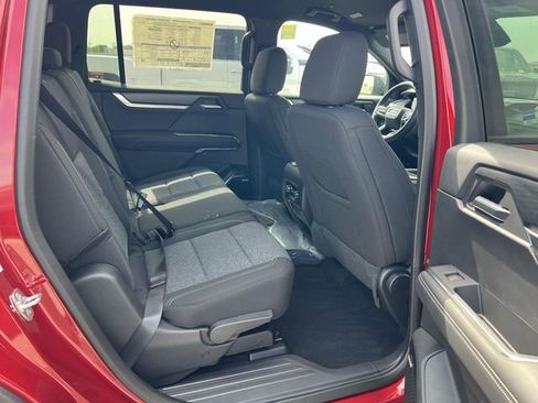 New 2025 GMC Acadia Elevation image 27