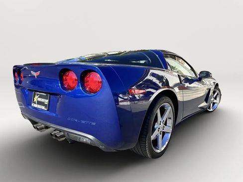 Used 2005 Chevrolet Corvette Coupe w/ Preferred Equipment Group RWD image 9