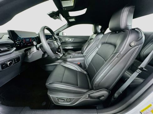 Used 2026 Ford Mustang Premium RWD image 13