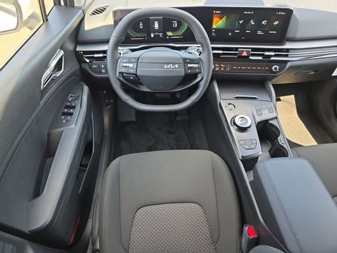 New 2026 Kia Sportage LX FWD image 7