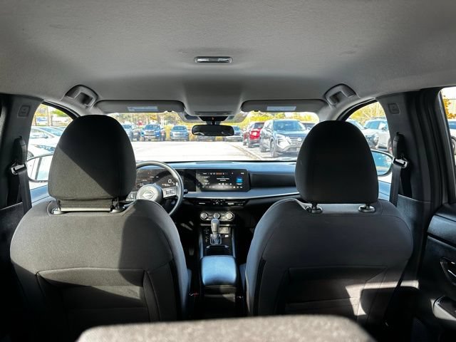 Certified 2025 Nissan Kicks SV FWD image 15
