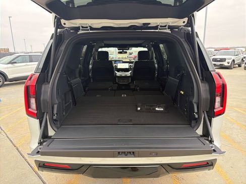 New 2025 Ford Expedition Tremor image 27