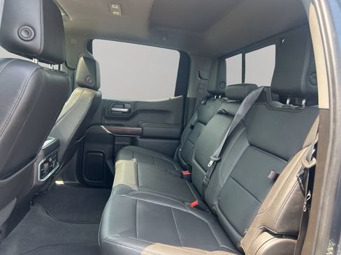 Used 2021 GMC Sierra 1500 SLT w/ SLT Convenience Package AWD/4WD image 18