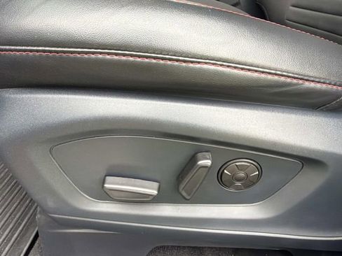 Used 2025 Ford Explorer ST-Line w/ Premium Package RWD image 23
