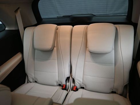 Used 2022 Mercedes-Benz GLS 450 4MATIC image 33