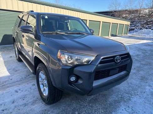 Certified 2023 Toyota 4Runner SR5 Premium w/ Moonroof Package image 9