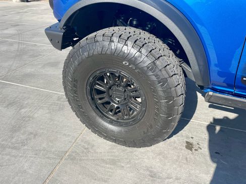 Used 2021 Ford Bronco First Edition image 9