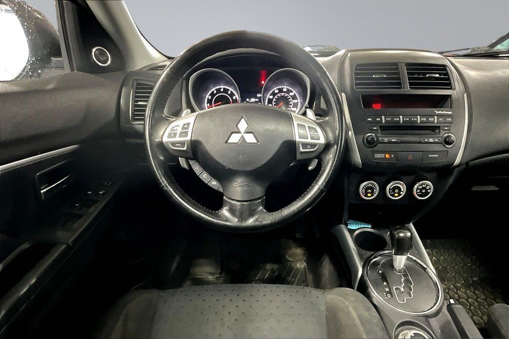 Used 2011 Mitsubishi Outlander Sport SE AWD/4WD image 8