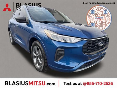 Used 2023 Ford Escape ST-Line w/ Tech Pack #1 AWD/4WD image 1