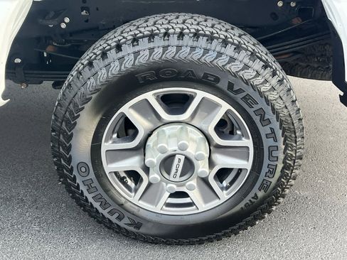 Certified 2024 Ford F350 Lariat image 14