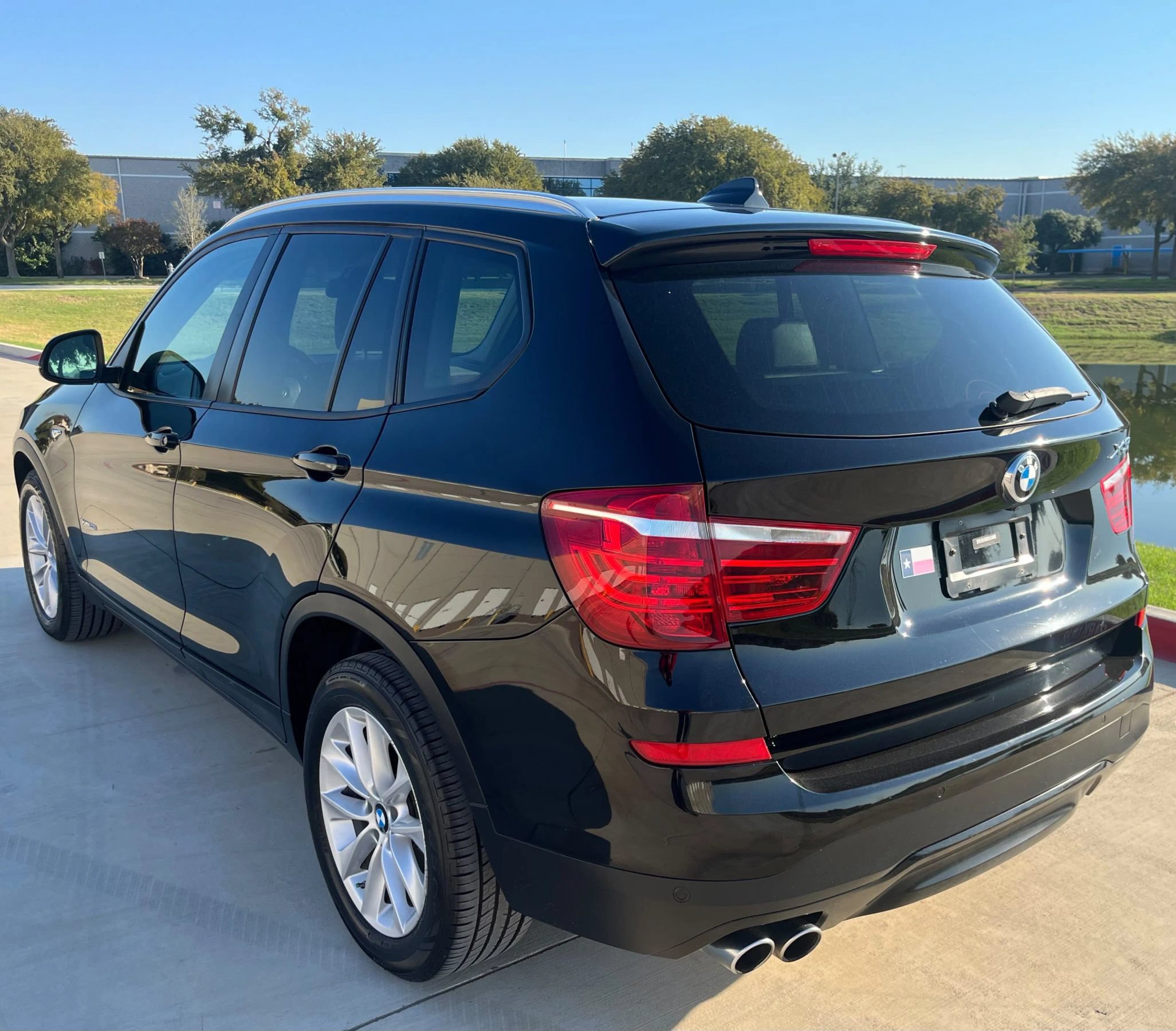 Used 2016 BMW X3 xDrive28i AWD/4WD image 6