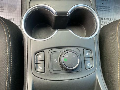 Used 2019 GMC Terrain SLE w/ Driver Convenience Package image 17