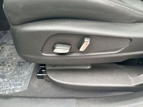 Used 2023 Cadillac XT6 Luxury image 14