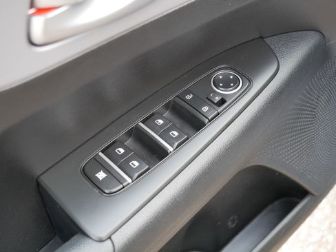 Certified 2023 Kia Forte LXS w/ LXS Technology Package FWD image 19