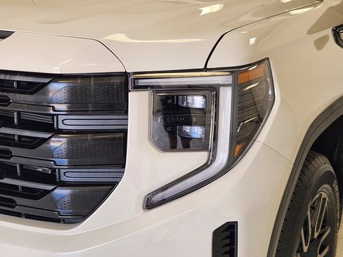 Used 2026 GMC Sierra 1500 Pro w/ Graphite Edition AWD/4WD image 9