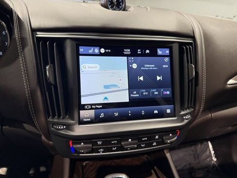 Used 2022 Maserati Levante GT image 28