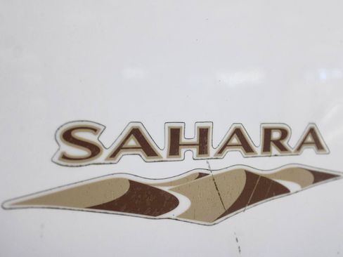 Used 2013 Jeep Wrangler Unlimited Sahara w/ Connectivity Group AWD/4WD image 10