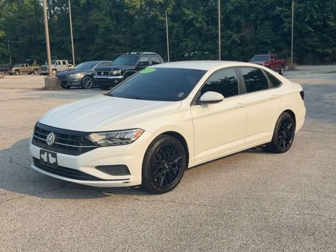 Used 2019 Volkswagen Jetta S w/ Driver Assistance Package FWD image 4
