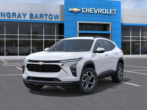 New 2026 Chevrolet Trax LT FWD image 6