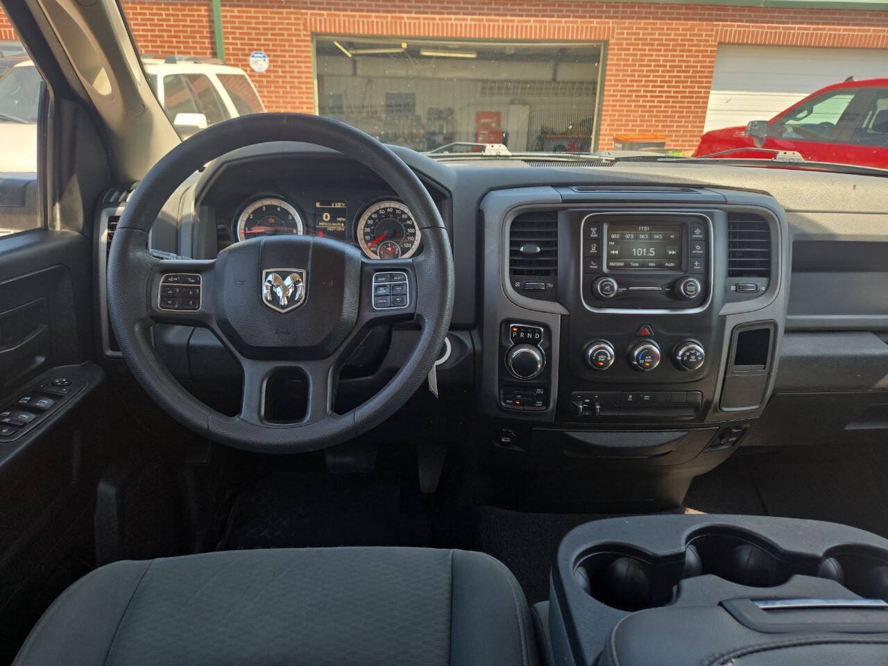 Used 2018 RAM 1500 Express w/ Black Ram 1500 Express Group AWD/4WD image 9