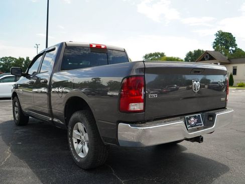 Used 2015 RAM 1500 Classic SLT RWD image 4