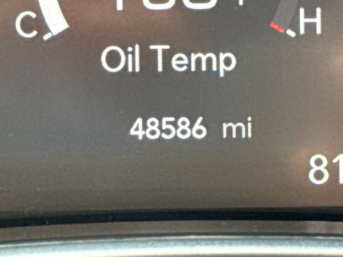 Used 2024 Chrysler Pacifica Touring-L FWD image 22