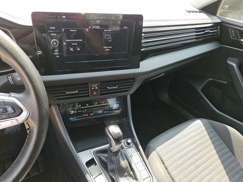 Used 2025 Volkswagen Jetta S FWD image 20