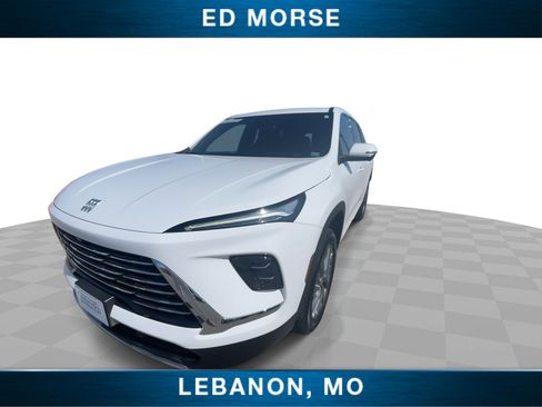 Used 2025 Buick Enclave Preferred image 4