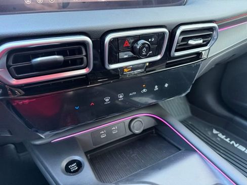 New 2026 Nissan Sentra SR w/ Floor Mat Package image 19