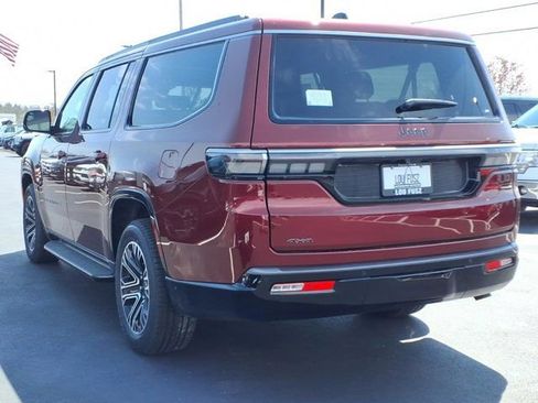 New 2026 Jeep Grand Wagoneer L 4WD w/ Premium Group I image 4