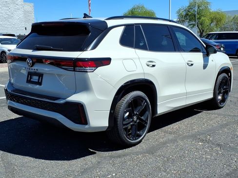 New 2026 Volkswagen Tiguan SE R-Line FWD image 5