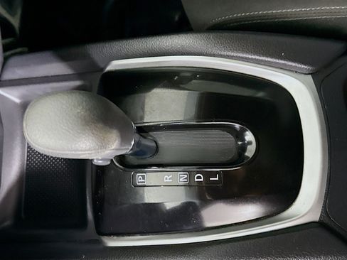 Used 2016 Nissan Rogue SV w/ SV Premium Package image 20