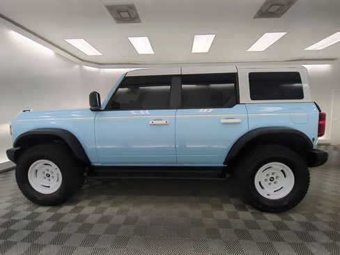 Used 2025 Ford Bronco Heritage Edition AWD/4WD image 2