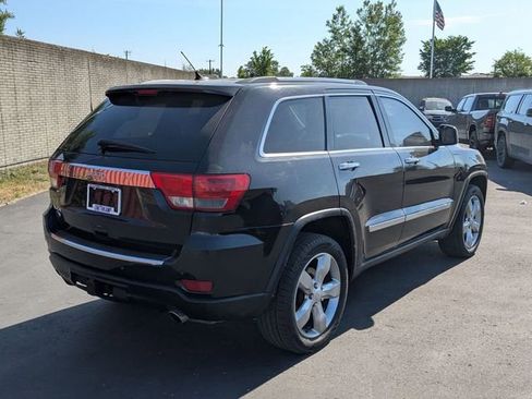 Used 2013 Jeep Grand Cherokee Overland AWD/4WD image 6
