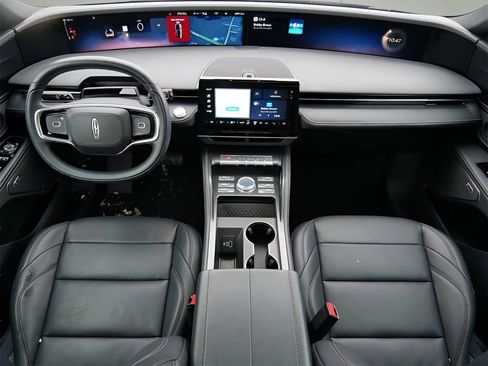 Used 2024 Lincoln Nautilus Premier w/ Equipment Group 102A image 13