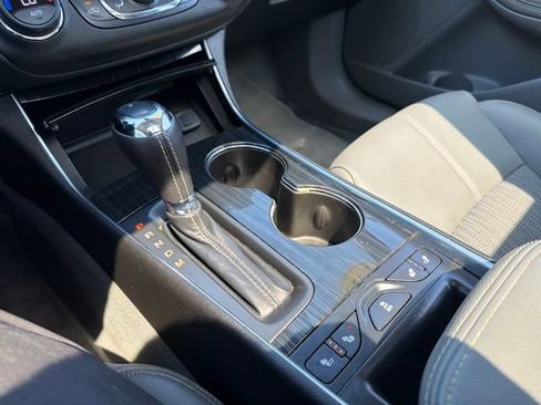Used 2018 Chevrolet Impala LT w/ Sunroof and Spoiler Package FWD image 24