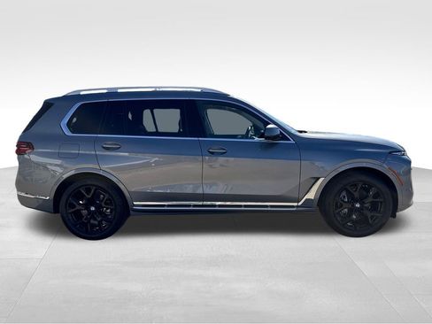Used 2026 BMW X7 xDrive40i AWD/4WD image 6