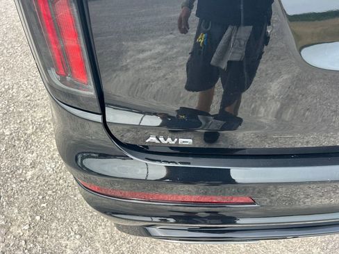 Used 2023 Cadillac XT6 Sport image 53