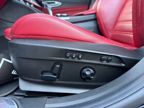 Used 2019 Alfa Romeo Giulia Ti Sport w/ Quick Order Package 22U Sport RWD image 19