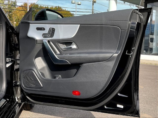 Certified 2023 Mercedes-Benz CLA 250 4MATIC image 30