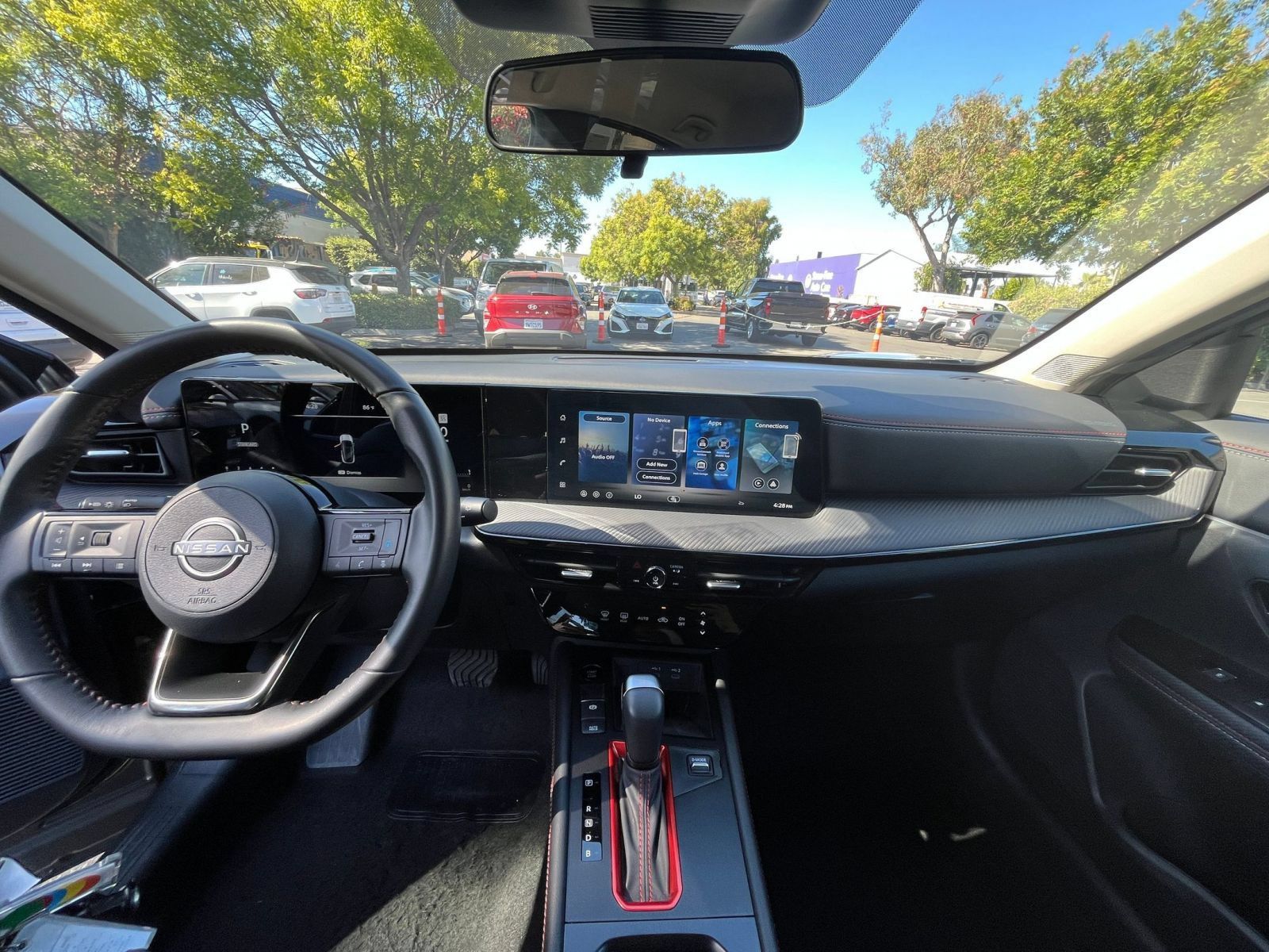 Used 2026 Nissan Kicks SR AWD/4WD image 31